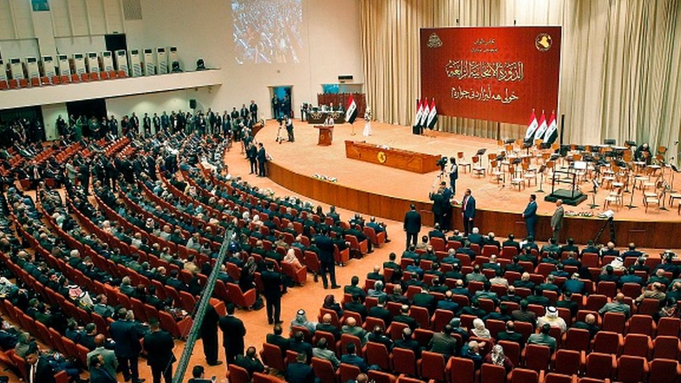 دعوات برلمانية لجلسات استثنائية.. قوانين مهمة تنتظر الاقرار