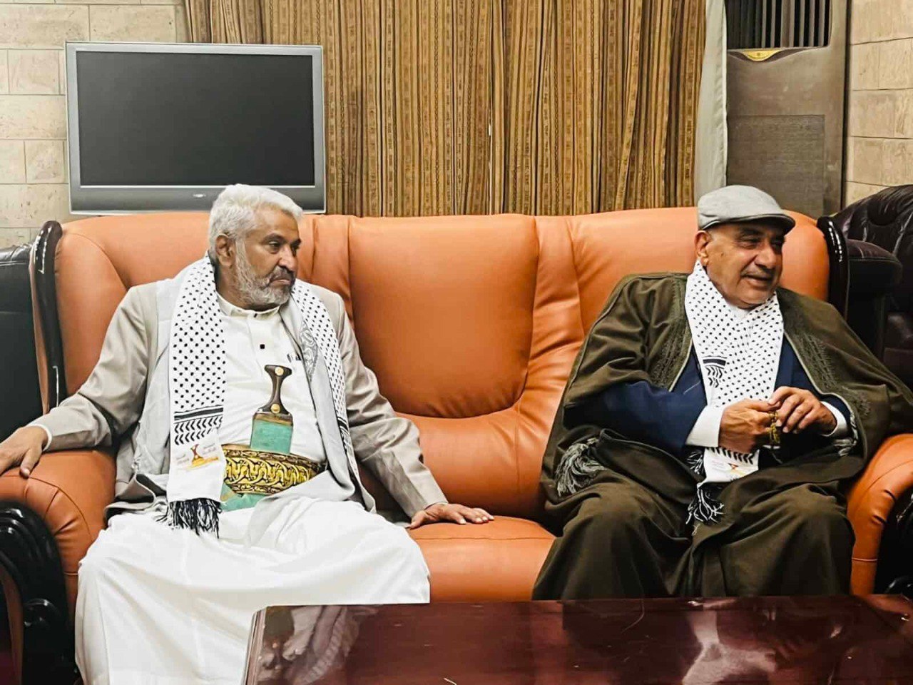 قناة "الدولة" الفضائية تكشف عن مضمون الرسالة الإيرانية التي حملها عبد المهدي للحوثيين في زيارته لليمن
